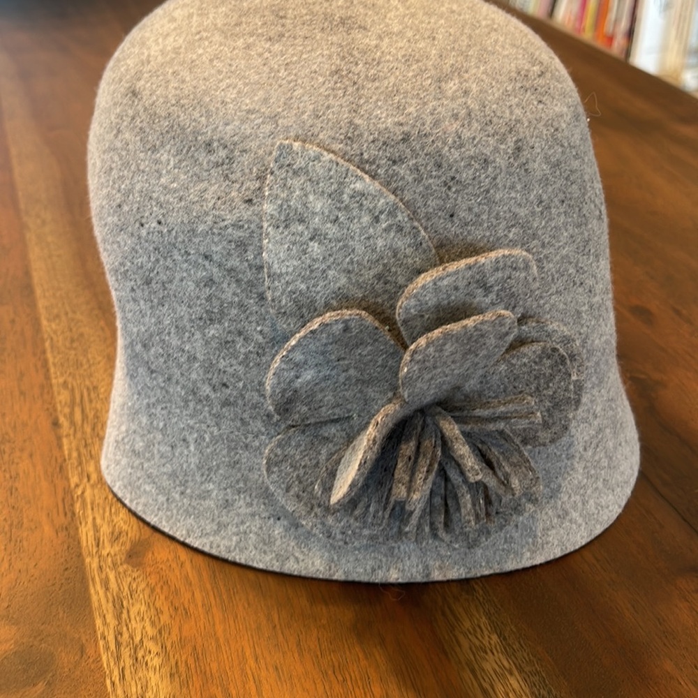 Kate Landry Wool Hat - Gem display picture 3
